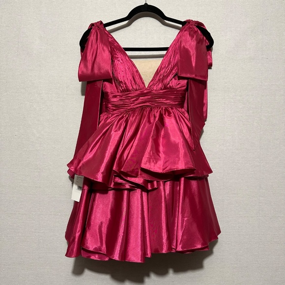 Ieena for Mac Duggal Oversized Bow Deep V Ruffle Mini Dress - size 0 - Picture 3 of 10